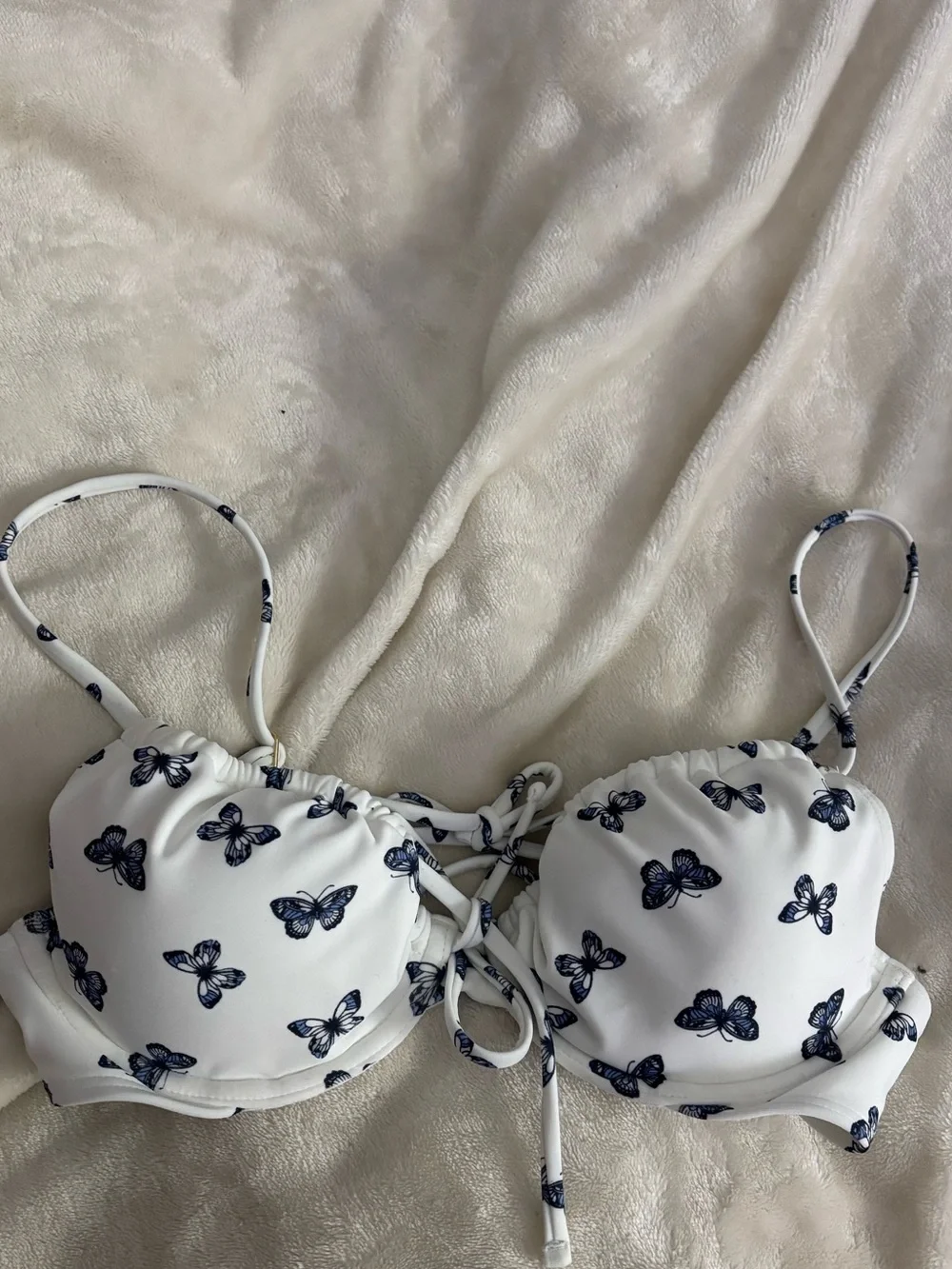 Hollister bikini top - Picture 2 of 5